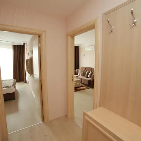 Apartmanhotel Harmony Jungle - Family Friendly Complex Napospart